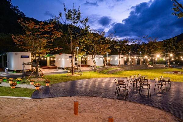 청량산 수원캠핑장 야경.