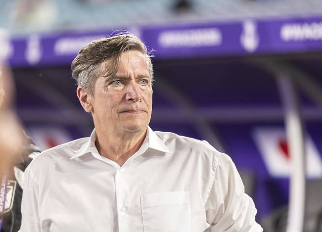 (260318) -- SYDNEY, March 18, 2026 (Xinhua) -- Nils Nielsen, head coach of Japan, reacts during the semifinal of Women's Asian Cup between Japan and South Korea in Sydney, Australia, March 18, 2026. (Photo by Hu Jingchen/Xinhua)







<저작권자(c) 연합뉴스, 무단 전재-재배포, AI 학습 및 활용 금지>