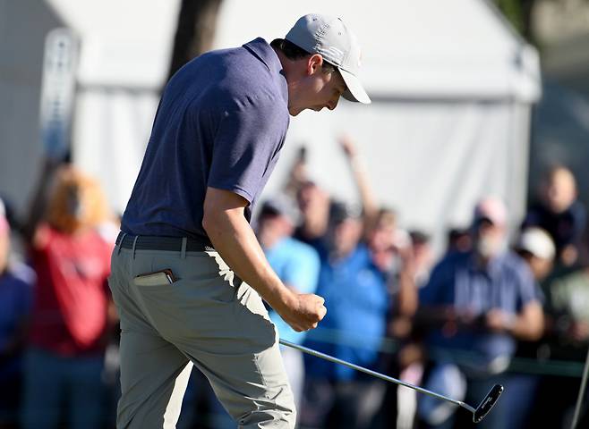 Matt Fitzpatrick celebrates his birdie putt on the 18th hole during the final round of the Valspar Championship golf tournament Sunday, March 22, 2026, in Palm Harbor, Fla. (AP Photo/Jason Behnken)







<저작권자(c) 연합뉴스, 무단 전재-재배포, AI 학습 및 활용 금지>
