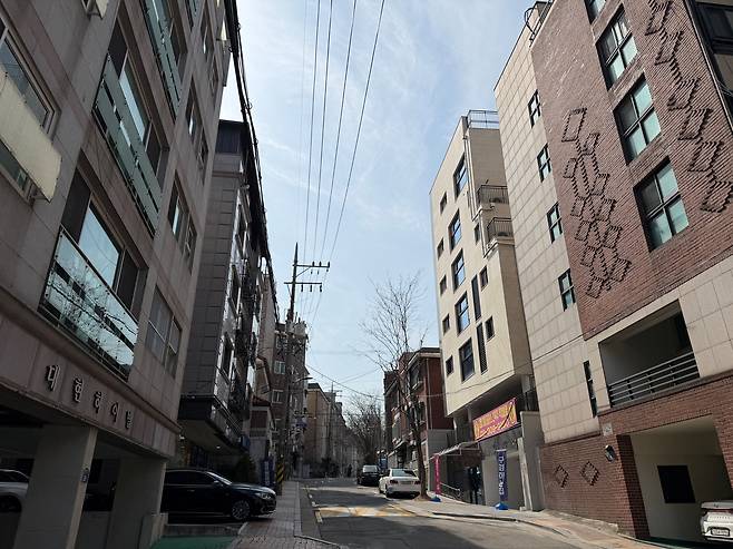 빌라가 밀집된 성산동 200-258번지 일대 모아타운 4구역 전경. /김보연 기자