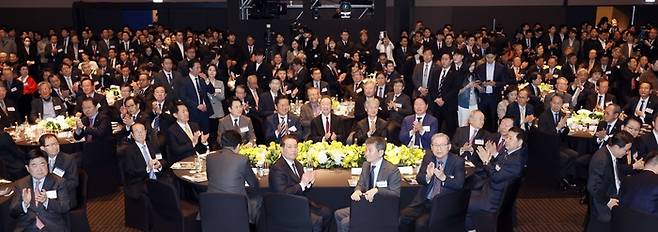 24일 서울 장충동 신라호텔에서 매일경제 창간 60주년 기념 국민보고대회가 열리고 있다. [김호영 기자]