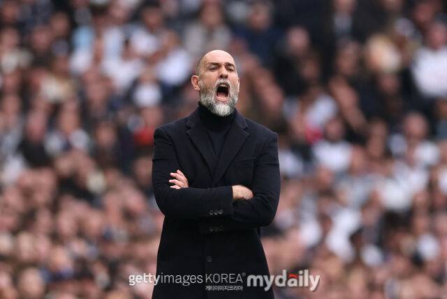 이고르 투도르 토트넘 감독이 23일 노팅엄과 경기에서 고함을 지르고 있다. /게티이미지코리아