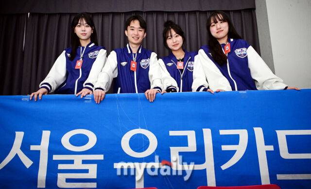 스파이커스 단체사진./마이데일리