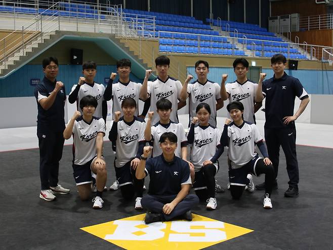 대한민국 베이스볼5 대표팀이 27일부터 홍콩에서 열리는 제3회 아시아컵에 출전한다. 대한야구소프트볼협회 제공