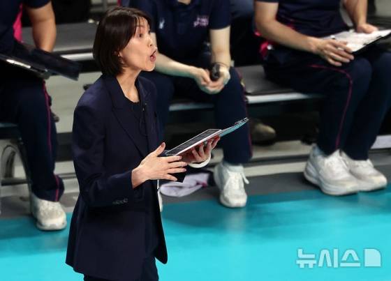 요시하라 토모코 흥국생명 감독. /사진=뉴시스