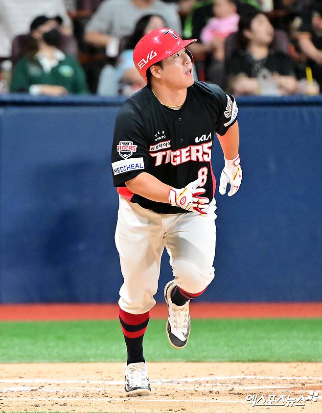 KIA 타이거즈 이창진이 24일 대구삼성라이온즈파크에서 열린 2026 신한 SOL KBO리그 삼성 라이온즈와의 시범경기 최종전에 9번타자 겸 우익수로 선발 출전해 2타수 1안타 1타점 1볼넷을 올렸다. 엑스포츠뉴스 DB