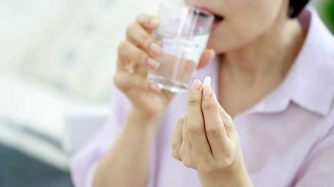 연령대별로 필요한 비타민 B군은 다르다｜출처: 클립아트코리아