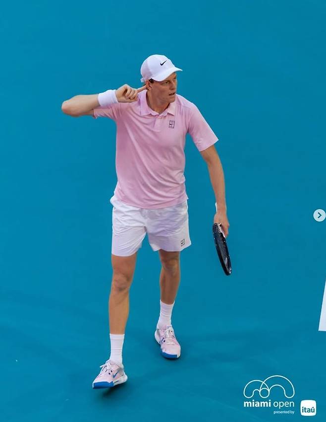 야닉 시너가 마이애미 오픈에서 8강에 올랐다. 마이애미오픈 SNS