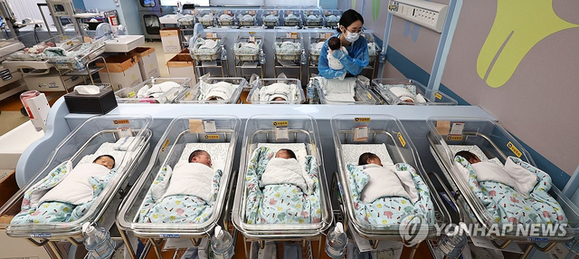 경기도 고양시 CHA의과학대학교 일산차병원 신생아실. 연합뉴스