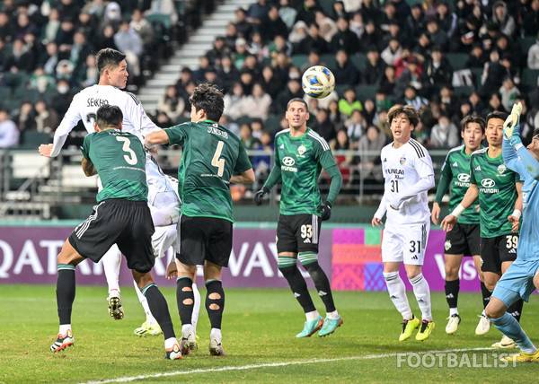 황석호(왼쪽, 울산HD). 서형권 기자