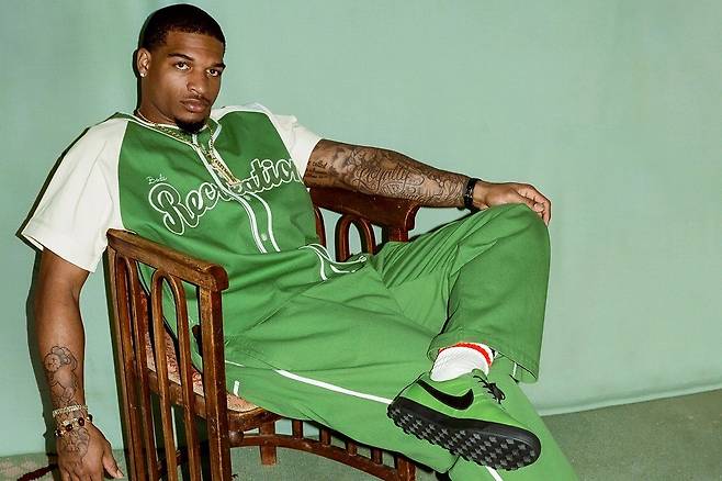 2024년 미국 패션 브랜드 보디와의 협업으로 50년만에 다시 스타가 됐다. 사진 나이키