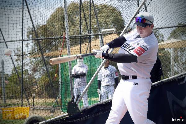 2026시즌을 앞두고 자유계약선수로 KT에 합류한 김현수. KT 제공