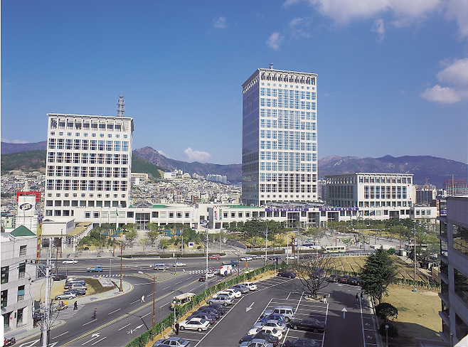 부산시청 전경     [부산시 제공]