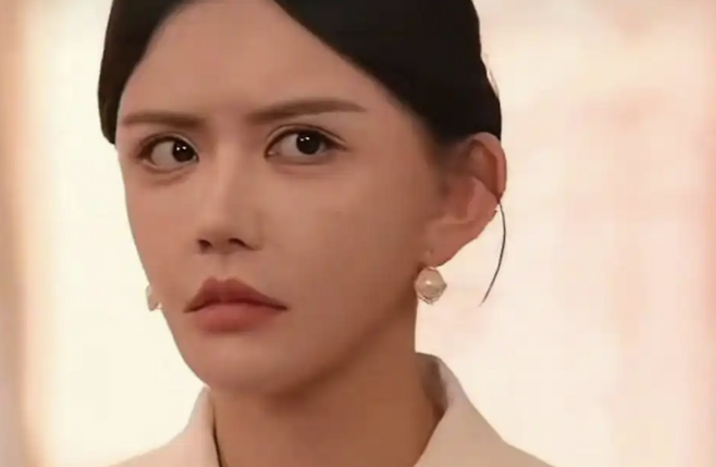 중국 유명 인플루언서 한안란. [외신 갈무리]