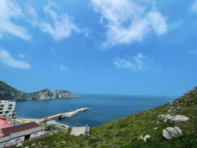 대도해해상국립공원에 있는 홍도해변 전경. 국립공원공단