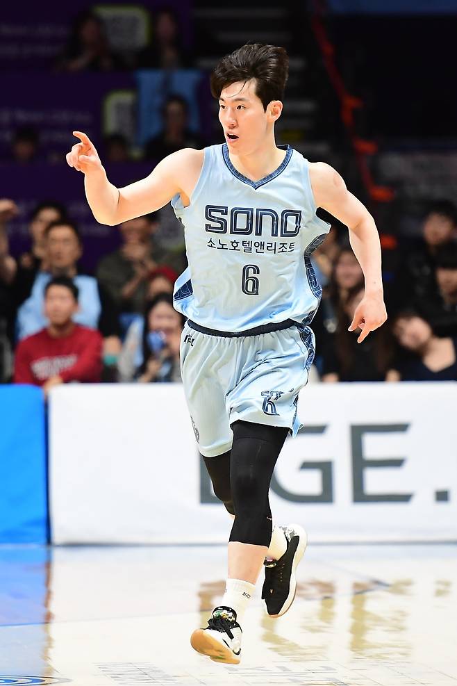 고양 소노 이정현은 2025~2026시즌 정규리그의&nbsp;강력한&nbsp;국내선수 MVP&nbsp;후보다. 그가 생애 첫 수상의 영예를 안을지&nbsp;주목된다.&nbsp;사진제공｜KBL