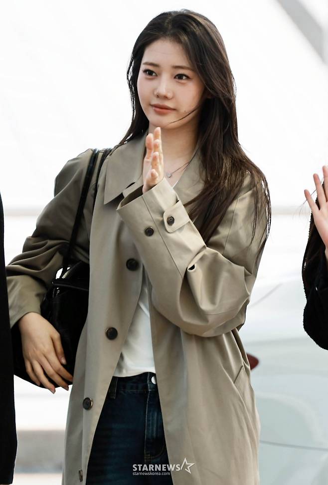 베이비몬스터 로라 '예쁨이 활짝'[★포토]