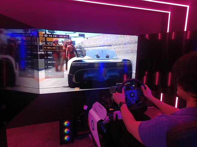 자율주행 등 AI를 체험할 수 있는 부산 SW·AI 교육거점센터의 최첨단 기지. 사진=권혁조 기자.기기. 사진=권혁조 기자.