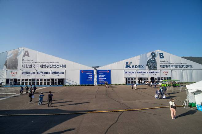 대한민국육군협회가 주최한 대한민국 국제방위산업전시회(KADEX)가 지난 2024년 10월 2~6일 충남 계룡시 계룡대 비상활주로에서 열렸다. (출처=KADEX 홈페이지)