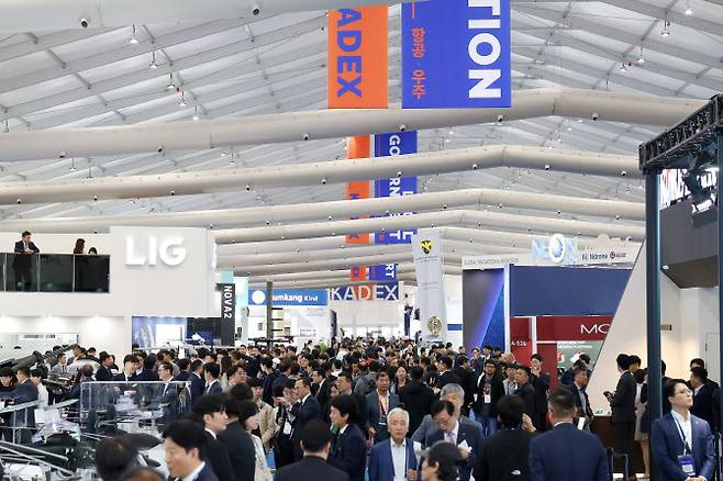 대한민국육군협회가 주최한 대한민국 국제방위산업전시회(KADEX)가 지난 2024년 10월 2~6일 충남 계룡시 계룡대 비상활주로에서 열렸다. (출처=KADEX 홈페이지)