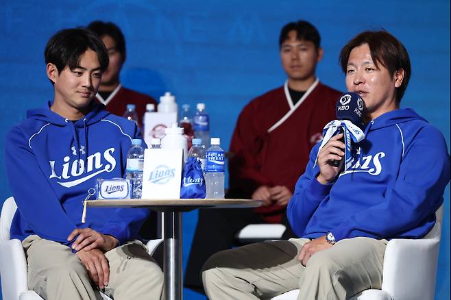 <yonhap photo-4784=""> 질문 답하는 삼성 강민호 (서울=연합뉴스) 윤동진 기자 = 삼성 강민호가 26일 서울 롯데호텔 월드에서 열린 2026 신한 SOL KBO 리그 미디어데이에서 질문에 답하고 있다. 2026.3.26 mon@yna.co.kr/2026-03-26 15:29:14/ <저작권자 ⓒ 1980~2026 ㈜연합뉴스. 무단 전재 재배포 금지, AI 학습 및 활용 금지></yonhap>