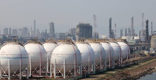 중동사태 영향 받는 여수 국가산업단지. 연합뉴스