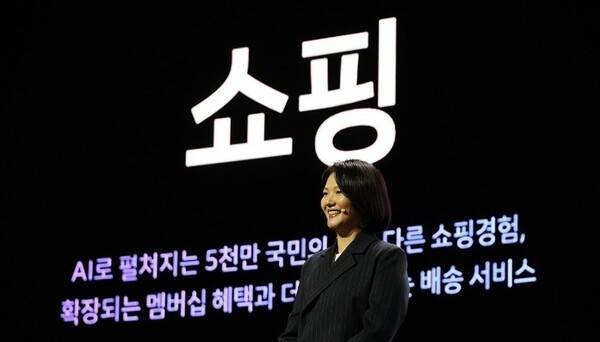 네이버는 실적을 견인하고 있는 커머스를 AI와 접목해 적극 키우겠다는 구상이다. 특히 커머스 기업의 최대 과제인 가품 문제 역시 다양한 방지 대책을 통해 개선 효과를 보고 있다. 사진은 최수연 네이버 대표. <사진=연합뉴스>