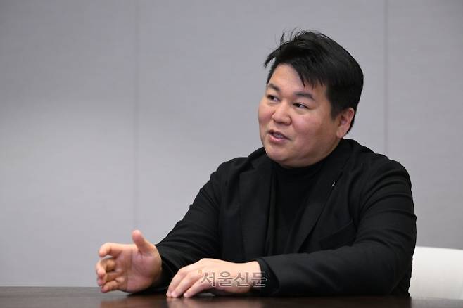 이정환 미래에셋자산운용 ETF운용부문 상무가 25일 서울 종로구 미래에셋자산운용 사무실에서 코스닥 시장 기관 투자 활성화 방안을 제시하고 있다. 도준석 전문기자