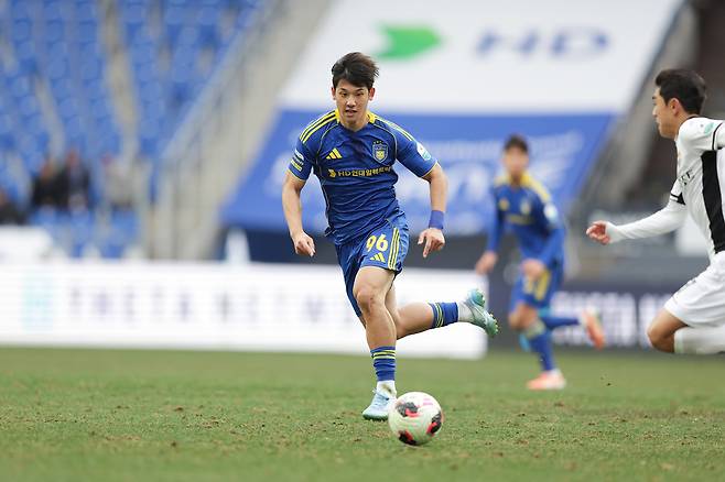 울산문수축구경기장/ K리그1/ 울산HDFC vs 강원FC/ 울산 최석현/ photo by Jeongsoo Kim