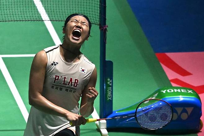 ▲ 안세영이 다가오는 4월 중국 닝보에서 자신의 커리어를 완성할 결정적 도전에 나선다. 이미 올림픽과 아시안게임, 세계선수권대회를 석권하며 셔틀콕 여제로 군림하고 있지만, 유독 정상과 인연이 닿지 않았던 무대가 남아있다. ⓒ연합뉴스/AFP