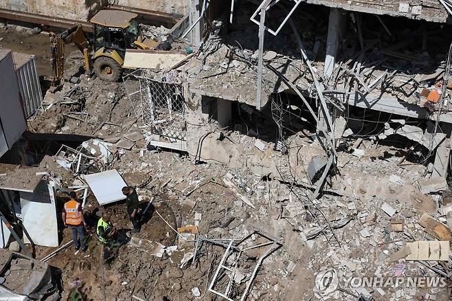 이스라엘 텔아비브를 가격한 이란 미사일 [AFP=연합뉴스 자료사진. 재판매 및 DB 금지]