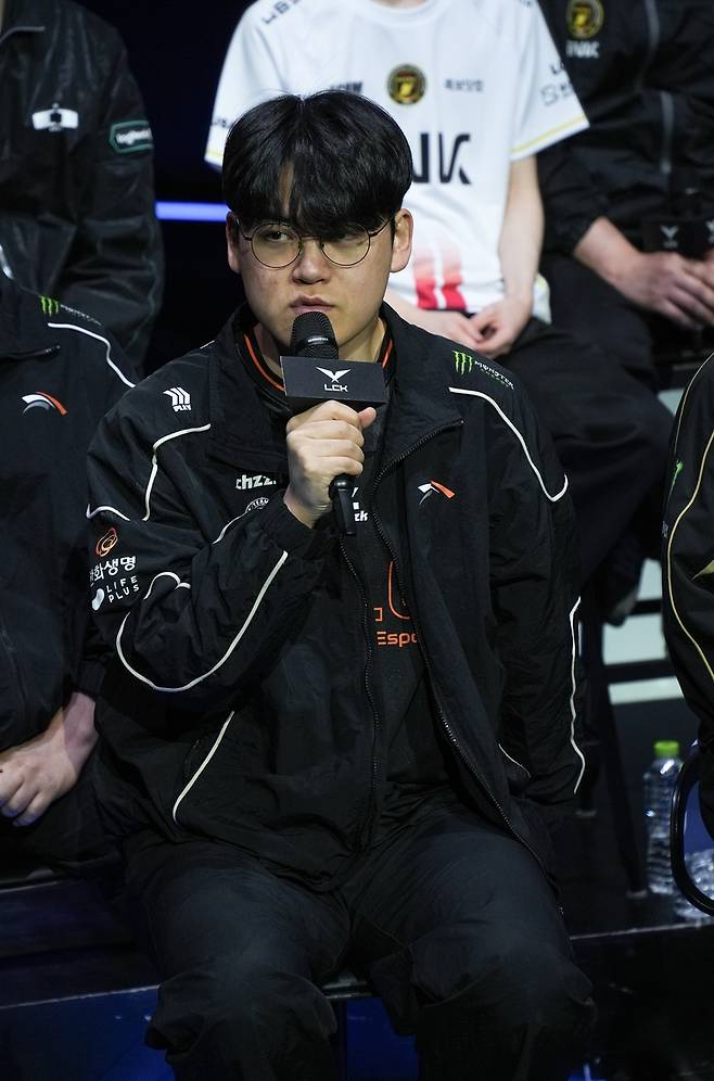 질문 답하는 한화생명e스포츠 '구마유시' 이민형     (서울=연합뉴스) 김주환 기자 = 26일 서울 종로구 치지직 롤파크에서 열린 2026 LCK 정규시즌 개막 미디어데이에서 한화생명e스포츠 '구마유시' 이민형이 질문에 답하고 있다. 2026.3.26 jujuk@yna.co.kr