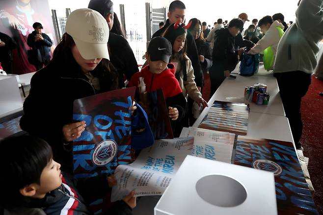 용인FC는 28일 열리는 하나은행 K리그2 5라운드 수원 삼성과의 경기에 관중 편의를 도모키 위해 만전을 기하기로 했다. 사진=용인FC