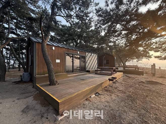 고사포 야영장의 별장형 하우스 외관