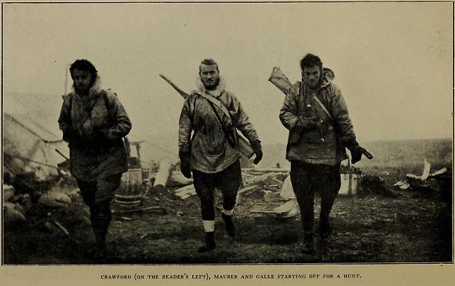앨런 크로퍼드와 프레드 마우러, 밀턴 갈레가 사냥에 나선 모습, 1922년경 [빌잘무르 스테판슨/브랑겔 섬의 모험]