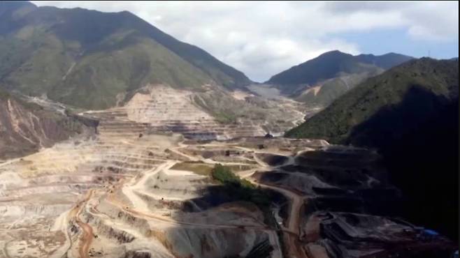 중국 쓰촨성 희토류 광산