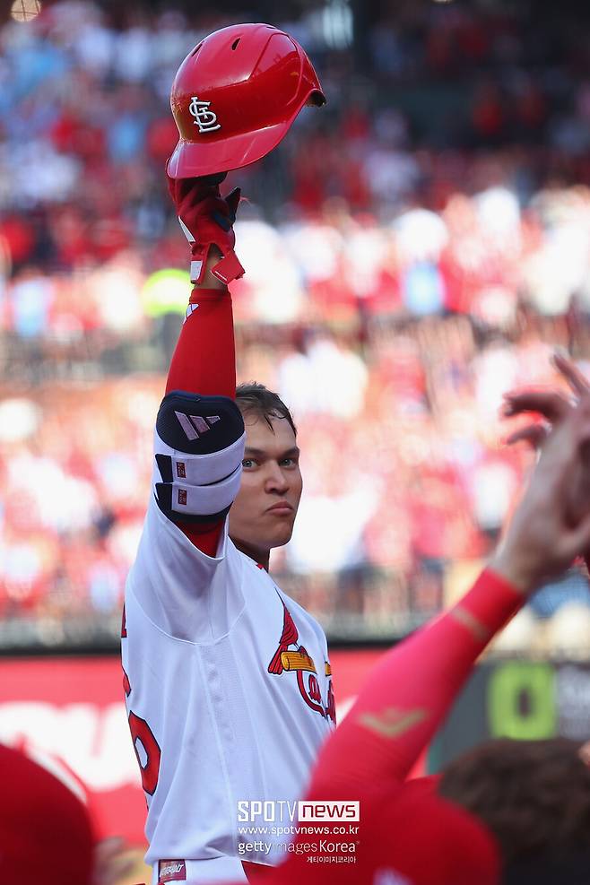 ▲ 할머니가 한국인인 '한국계 빅리거' JJ 웨더홀트가 메이저리그 데뷔전에서 홈런을 터트렸다.