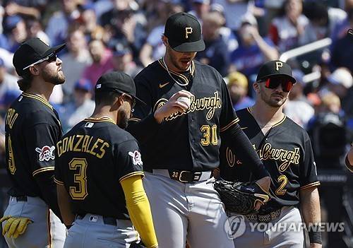 폴 스킨스(30번)가 1회에 강판당했다. [UPI=연합뉴스]