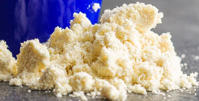 임상통합의학암학회 정책이사이자 한의사 김지호 원장이 ‘일상 속 모르고 먹는 발암 음식’을 소개했다./사진=클립아트코리아