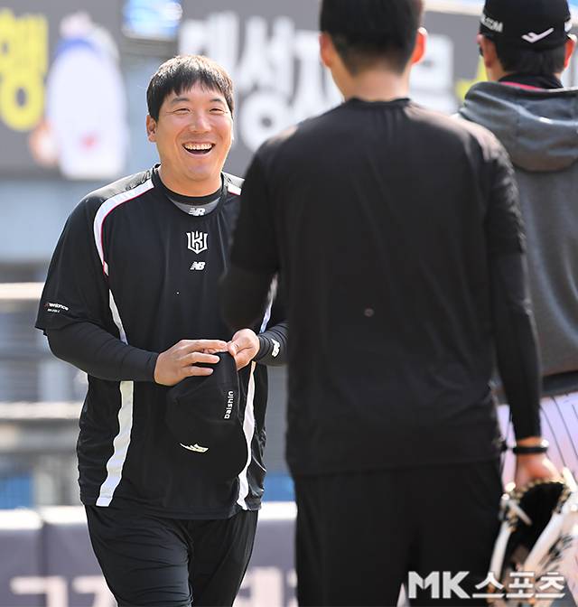 너무나 반가운 LG 동료들. 사진=천정환 기자