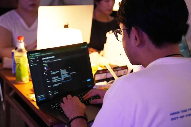 경북에서 개최된 지역현안해결 글로벌 SW 해커톤 대회. /포스텍 제공