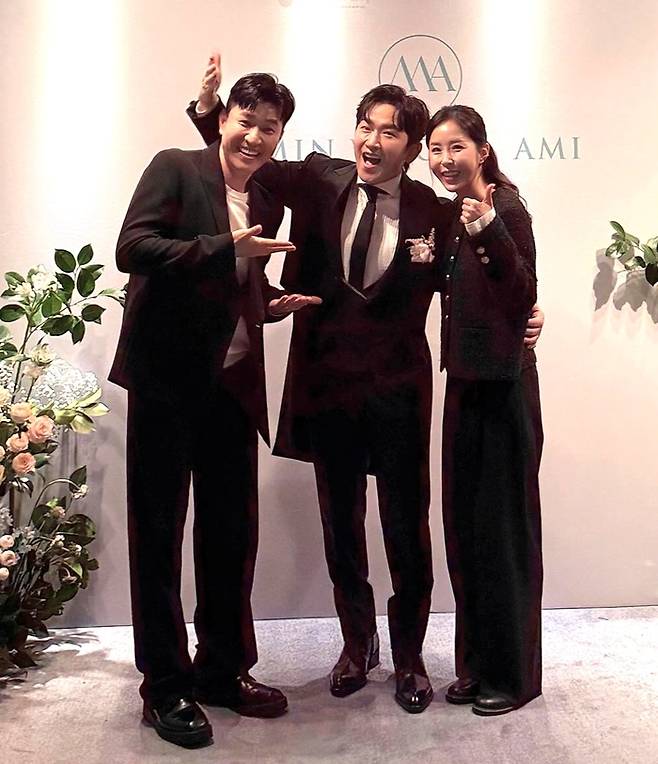 김종민-이민우-신지. 신지 SNS.