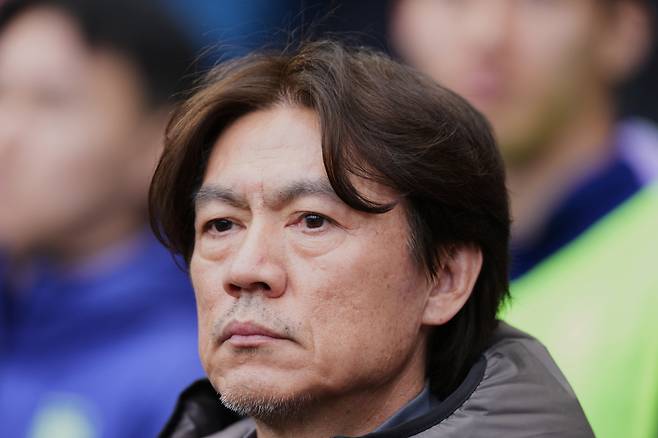 South Korea's coach Hong Myungbo stands on the sideline prior to the international friendly soccer match between South Korea and Ivory Coast in Milton Keynes, England, Saturday, March 28, 2026. (AP Photo/Dave Shopland)
<저작권자(c) 연합뉴스, 무단 전재-재배포, AI 학습 및 활용 금지>
