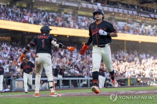 이정후(오른쪽) / 사진=연합뉴스