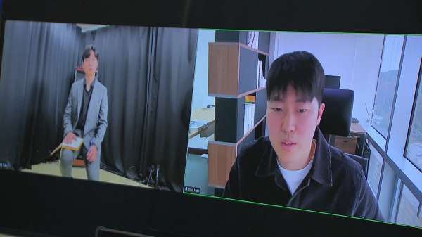 온라인 설명회서 터보퀀트 관련 질문에 답하고 있는 한인수 교수(화면 오른쪽)