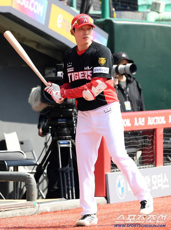 28일 인천 SSG랜더스필드에서 열린 SSG와 KIA의 경기. KIA 김호령이 몸을 풀고 있다. 인천=박재만 기자 pjm@sportschosun.com/2026.03.28/
