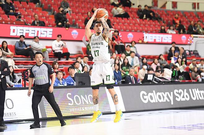 [서울=뉴시스] 프로농구 원주 DB의 이선 알바노. (사진=KBL 제공) *재판매 및 DB 금지