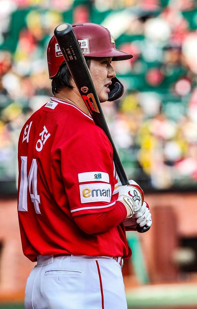 ▲ 지난해 햄스트링 부상으로 고전한 최정은 올해 더 철저하게 몸을 만들며 시즌을 준비했다 ⓒSSG랜더스