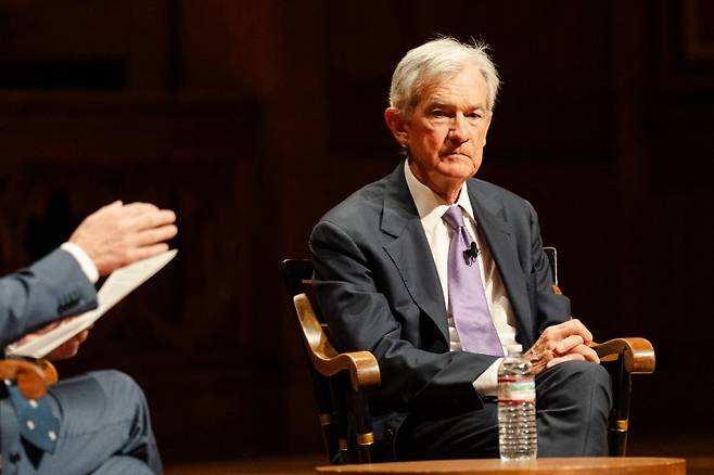 제롬 파월 미국 연방준비제도(연준) 의장이 30일(현지시간) 매사추세츠주 케임브리지의 하버드대에서 특강을 하고 있다. AFP 연합