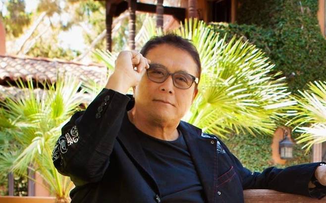 [서울=뉴시스] '부자 아빠 가난한 아빠'의 저자 로버트 기요사키. (사진=로버트 기요사키 X 캡처) 2026.03.30. /사진=뉴시스